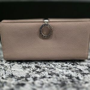 EUC Bvlgari Mauve Leather Wallet With Box